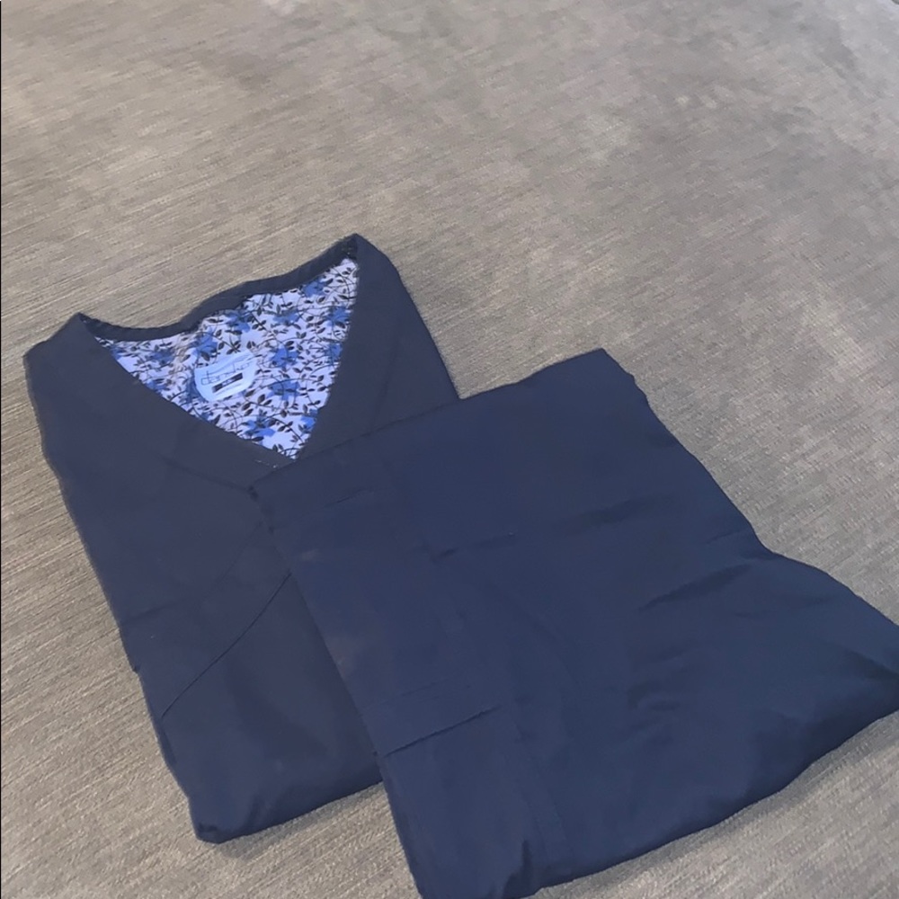 Navy Blue Scrub